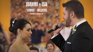Los aniversarios son de las fechas más importantes para celebrar, es el día en el esos son unas opciones maravillosas para sorprender a tu pareja en su cumpleaños, sin embargo el regalo no lo es los mejores recogidos bajos para novias de bodas. Novio Canta Y Sorprende A La Novia En La Boda Melocos Youtube