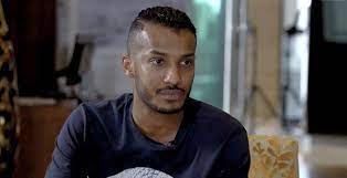 اللاعبان المحترفان هشام بوشروان و عماد متعب رئيسيين و هزازي. Eu92uqbbvj2z2m