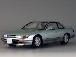 ほぼ 1 24 世界のクルマ博物館 file no 171 プラモdeクルマno 楽しみ方 シルビア s13 日産シルビア s13シルビア