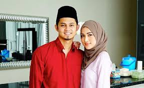 The love of @hairulazreen @bujibuchempel @theyusufiskandar & @thealisaaisyah manager: Rotikaya