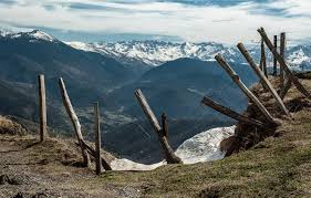 Location vacances pyrénées orientales : Que Sont Les Pyrenees Orientales Randonnees Pyrenees Orientales Marcher En Pleine Nature Dans Les Pyrenees Randonnees Pyrenees Orientales