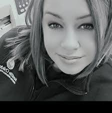 Amanda Riel's Instagram, Twitter & Facebook