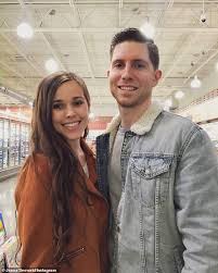 May 26, 2021 · jessa (duggar) seewald and husband ben seewald share daughter ivy, in addition to sons spurgeon, 5, and henry, 4, and one on the way by ally mauch may 26, 2021 02:27 pm 19 Kinder Und Zahlen Alaun Jessa Duggar Und Ehemann Ben Seewald Angesichts Der Annahme Vierte Kind Aktuelle Boulevard Nachrichten Und Fotogalerien Zu Stars Sternchen