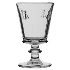 This wine set is a great gift for any wine/bee enthusiast, or as an excellent addition to your glassware. La Rochere Bee Wine Glass