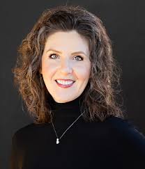 Meet Erin DiCiolla: Your Psychiatric Nurse Practitioner