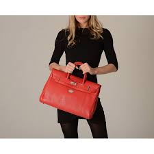 Sacs à main italiens faits à la main en cuir véritable de haute qualité. Pyla Buni Grand Sac A Main Rouge Fraise