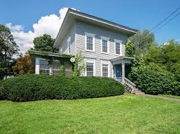 3 Park St Greenfield Ma 01301 Mls 72420399 Zillow Foreclosed Homes Types Of Houses Home And Family