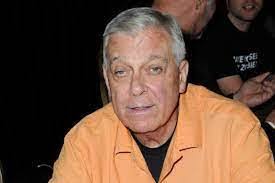 Emanuel Burks's Instagram, Twitter & Facebook