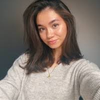 60+ perfiles de «Yvette»