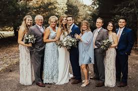 Beautiful Wedding And Family Portrait Wedding Nashville Tennesse With Images Wedding Photography Poses Family Wedding Photos Poses Wedding Picture Poses