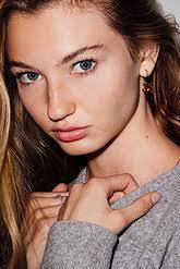 Nicolette King pictures and photos