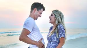 See what erin payne (erinpaynetwo) has discovered on pinterest, the world's biggest collection of ideas. Bringing Up Bates Erin Paine Whitney Bates Reveal Babies Genders