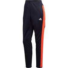 Achetez en ligne les meilleurs produits de tenues de joueurs adidas avec envoi 48 heures ou retrait dans votre magasin el corte inglés ou supercor le plus proch. Vetement De Sport Adidas Femme Cdiscount