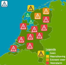 In nederland zijn winterbanden bij winters weer niet verplicht. Langdurige Sneeuwval Weerplaza Nl