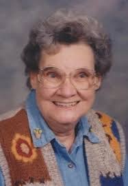 Jeanette Ogden's Instagram, Twitter & Facebook