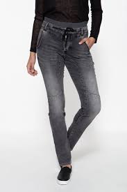 Find essential styles & fashion trends for the family at amazing prices. Att Jeans Damen Boyfriend Jeans Mit Rippbundchen Kira Grau W38 L32 Galeria Karstadt Kaufhof