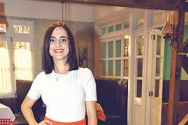 Ambientada a comienzos de los años ochenta, narra la historia de holt (whitaker), un investigador de una agencia de seguros que viaja a un perdido pueblo de minnesota para investigar. La Formula De Verdades Ocultas Para Seguir Su Alargue Tendra Salto Temporal La Tercera