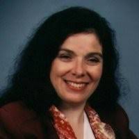 4 "Eileen Hinds" profiles