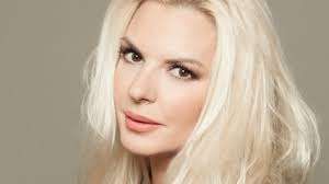 Με ποιους τα έβαλε και τι αποκάλυψε για το μέλλον της στην τηλεόραση. H Annita Pania Apokalypse Thn Hlikia Ths Kai Mas Afhse Afwnoys Binteo I Love Style