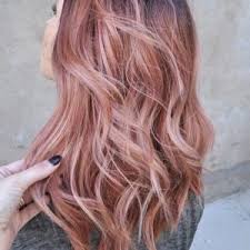 Brush your hair, put your sunglasses on, grab a few scoops of ben & jerry's, and head out to the poolside to chill! Best Strawberry Blonde Highlights 2020 Photo Ideas Step By Step