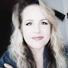 Christa Ayers's Instagram, Twitter & Facebook