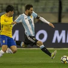 Caption these photos of iceland players marking messi / nigeria vs iceland : Argentina Vs Iceland Free World Cup Picks And Group D Odds
