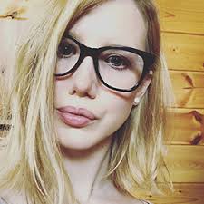 Goldie Bennett's Instagram, Twitter & Facebook