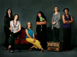 Felicitaties aan Tau Xi Omega chapterlid Maureen Harry van Ons Huis  Meriden, want zij krijgt een 44ste jaarlijkse Kunstprijs van @newhavenarts  Ons Huis Meriden is een non-profit organisatie bestaande uit ervaren  kunstdocenten