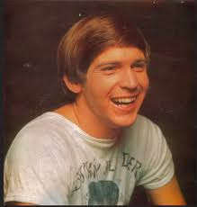 Collecting records and relationship priorities