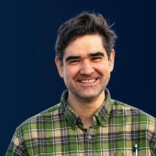 Kris Thoreson's Instagram, Twitter & Facebook