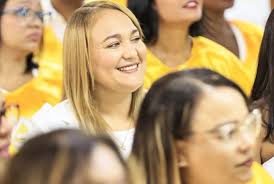 Muchas gracias al @cmdredsocial y a su presidente, doctor Senen Caba por el  reconocimiento otorgado en nombre del Instituto de Formación Académica, Dr. Fidel  Mejía Ramírez, en el marco de la graduación