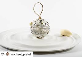 Bientot Noel Et Les Creations D Artistes Chefs Patissiers Font Leur Apparition Slowly Christmas Is Coming Temperatures Drop In Patisserie Mandarinoriental