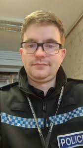 Officer performs crucial first aid thanks to app