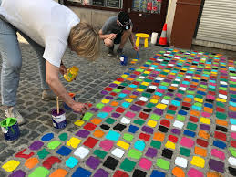 Maybe you would like to learn more about one of these? Des Paves Multicolores Dans La Rue Des Fripiers A Mons Une Oeuvre Collective Et Citoyenne
