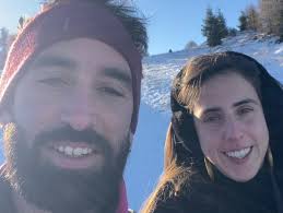 אתמול הצעתי לאהבת חיי להתחתן 💍❤️, זאת אחת החווית המרגשות והמלחיצות ביותר  שחוויתי ב31 שנה האחרונות, למרות כל הלחץ והרגש היא הרגישה לי כל כך טבעית,  כאילו משהו שכבר חוויתי, ועכשיו אני פשוט נזכר בזה וחי ...