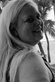 Tammie Watts's Instagram, Twitter & Facebook