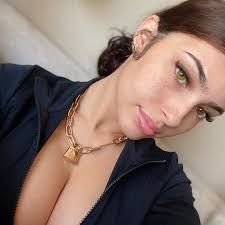 Ash kash - 55 photos