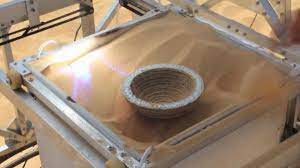 Markus Kayser Builds A Solar Powered 3d Printer That Prints Glass From Sand And A Sun Powered Cutter 3d Printing Business Printer 3d Printer