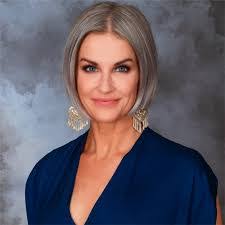 Amanda Viles's Instagram, Twitter & Facebook