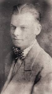 My Combs family has deep roots in Hazard and Perry County Kentucky. My  Grandfather, William Bradley Combs, was born in Jeff, KY in 1895. Here's a  photo of my Grandfather as a