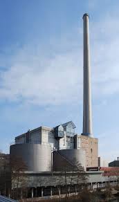 Landschaftlich wunderschöner, naturbelassener zoo am eschberg mit rund 1000 tieren aus aller welt, die in familienverbänden, gruppen und gemeinschaften mit anderen arten leben. 15 Best Things To Do In Saarbrucken Germany The Crazy Tourist