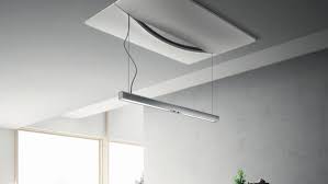 Las campanas en isla, más modernas y vistosas, son de mayor tamaño y resultan ideales para amplias cocinas que tengan la vitrocerámica o los fogones instalados en su centro, pero suelen ser las más costosas. Como Escoger Campanas Extractoras Para Islas De Cocina Cocinova