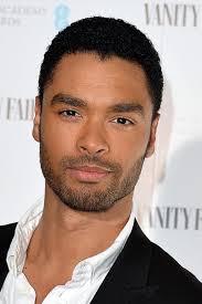 Page played fan favorite, the duke of hastings, in the hit netflix show. Rege Jean Page Starportrat News Bilder Gala De