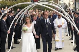 In augsburg ein held, auf schalke überfordert: Zollern Alb Kurier