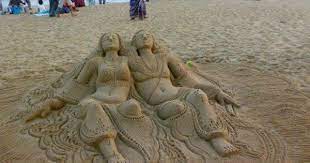 Pin By Maneesh On Art Sand Sculptures Sand Art Big Art
