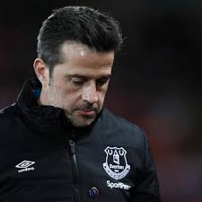 Britse media: Uren van Everton-manager Silva geteld