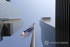 아시아경제 이선애 기자 nh투자증권은 26일 서울 여의도 파크원 nh금융타워(타워2)로 사옥을 이전했다고 밝혔다. ë°±ì•…ê´€ ì´ˆëŒ€ìž¥ ë°›ì€ ì‚¼ì„±ì „ìž 20ì¡°ì› ë¯¸êµ­ íˆ¬ìž ì†ë„ ë‚´ë‚˜ ì—°í•©ë‰´ìŠ¤