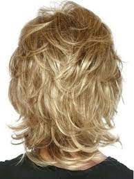 Cute shoulder length hairstyles to the get a shoulder length hairstyle with layers to let your corkscrews bounce playfully as you walk. Pin On Eslie New Beginnings Nz