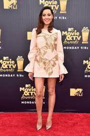 Check out our aubrey plaza selection for the very best in unique or custom, handmade pieces from our prints shops. Aubrey Plaza Clothes Stylebistro