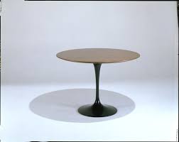 Since 1996 it has been an imprint of éditions gallimard. Saarinen Tisch Rund Von Knoll International